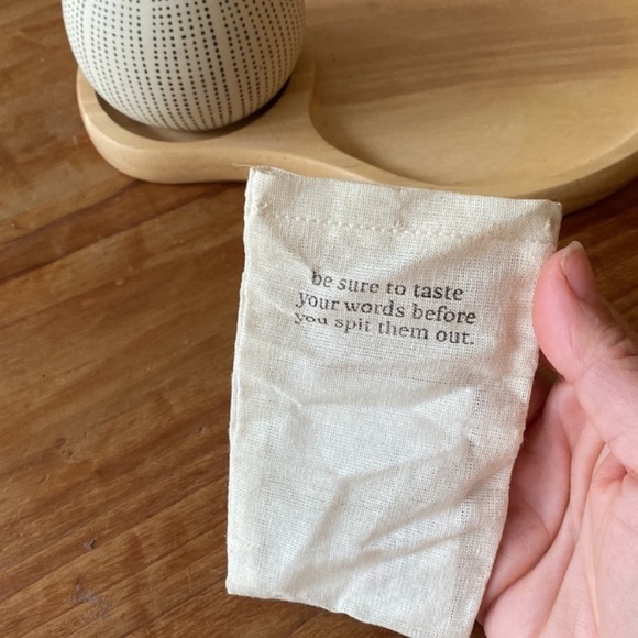 Mana Jewelry Designs- wood necklace - Picture 6 of 7